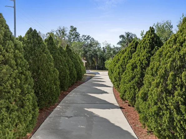 115 Paradise Woods Court, Davenport, FL 33896