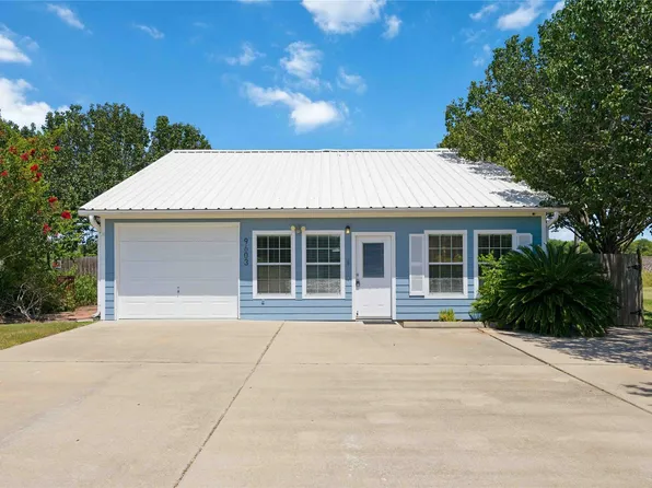 9603 Surrey Ln, Richmond, TX 77469