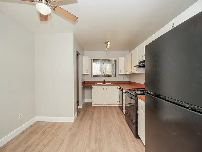 9471 Madison Ln — Photo 6