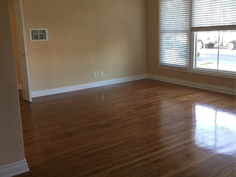 622 Indianapolis Ave — Photo 4