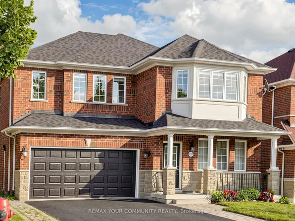 267 Bilbrough St, Aurora, ON L4G 7X6