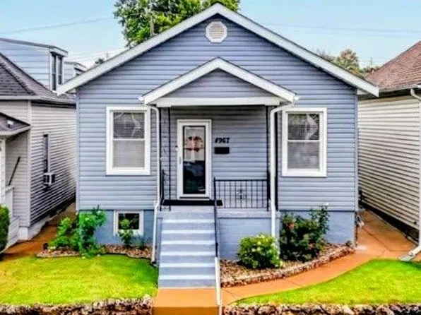 4967 Blow St, Saint Louis, MO 63109
