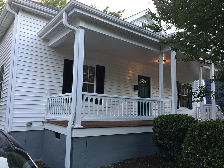 314 S Swain St — Photo 1