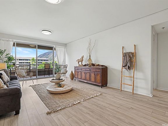 2nd image of 1 Keahole Pl APT 1512