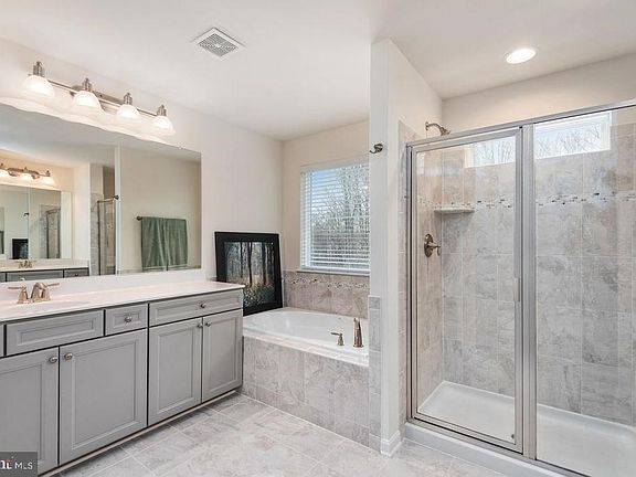 4th image of 51 Wellspring Dr
