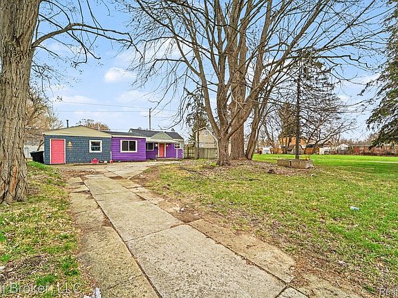 4th image of 3952 Bluehill St