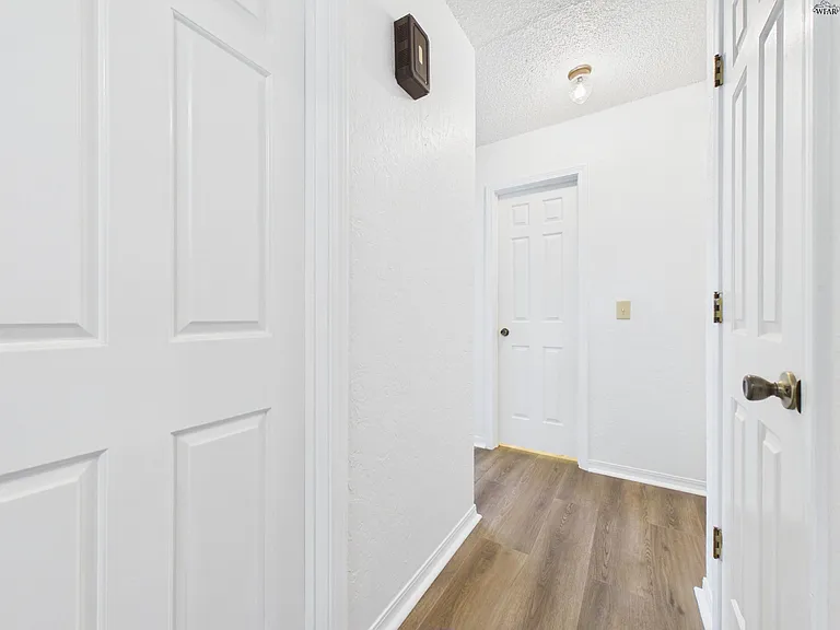 4844 Matterhorn Dr — Photo 17