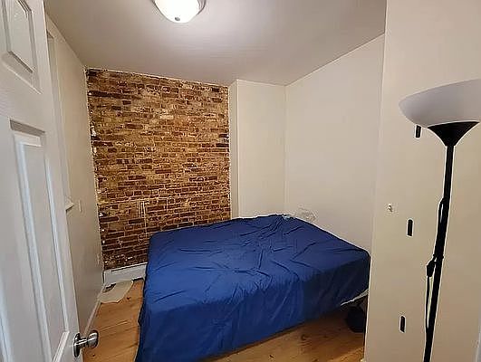 5th image of 971 Columbus Ave APT 1