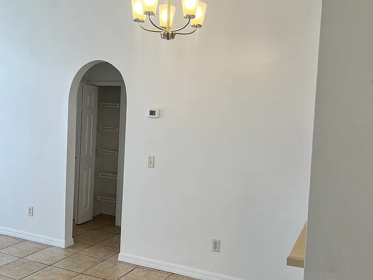 1646 Oak Hill Trl — Photo 12