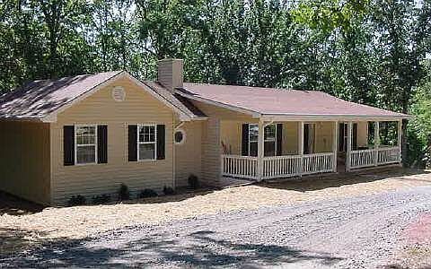 2nd image of 1212 Garrett Cir