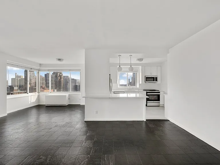 254 E 68th St #23E — Photo 1