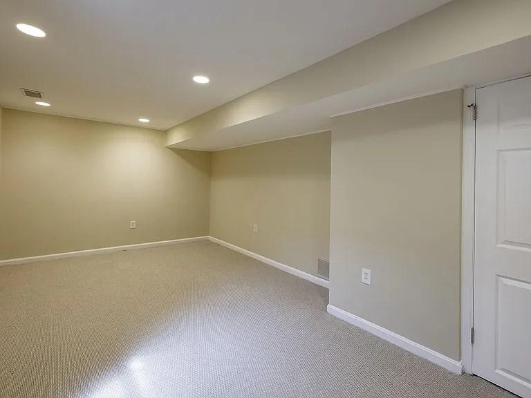 4 Ritchfield Ct — Photo 35