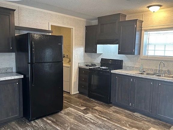 5th image of 154 NW Alpata Ct