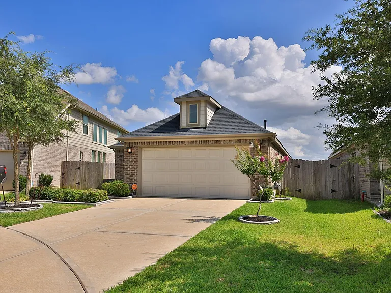 31115 Albany Brook Ln — Photo 3