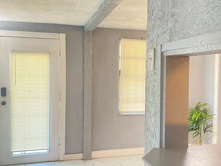 2553 Martha St #1-5 — Photo 11