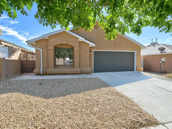 632 Foyt Dr SW, Albuquerque, NM 87121