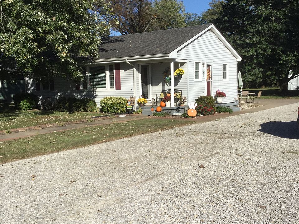 2nd image of 430 Southside Dr
