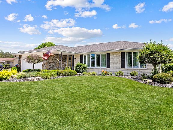 2nd image of 15133 Narcissus Ct