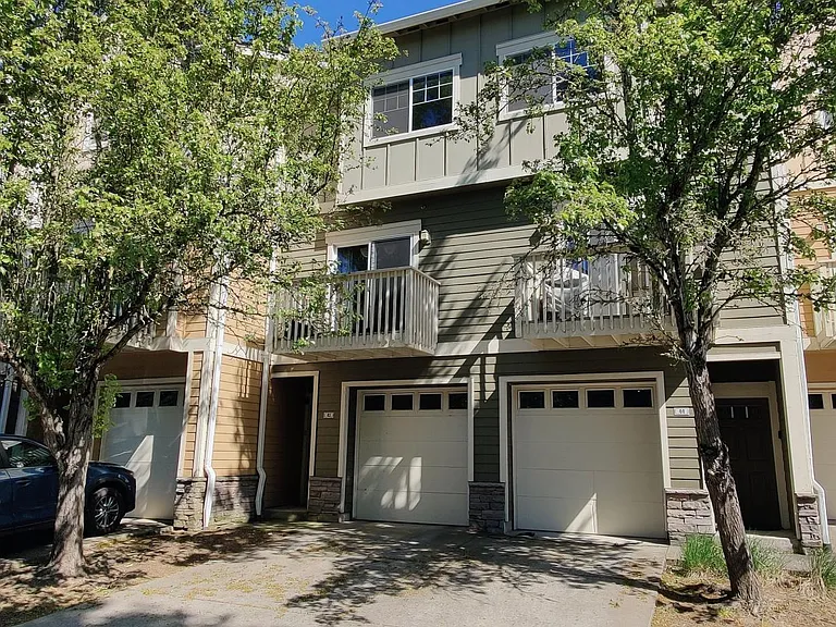 18405 Stepping Stone Dr #43 — Photo 2