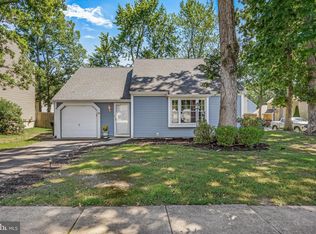 16 Wilton Way, Sicklerville, NJ 08081