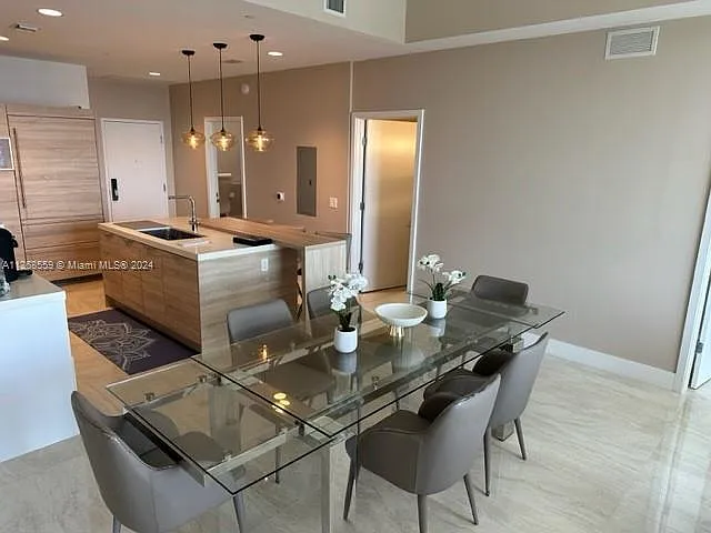 16385 Biscayne Blvd #7 — Photo 19