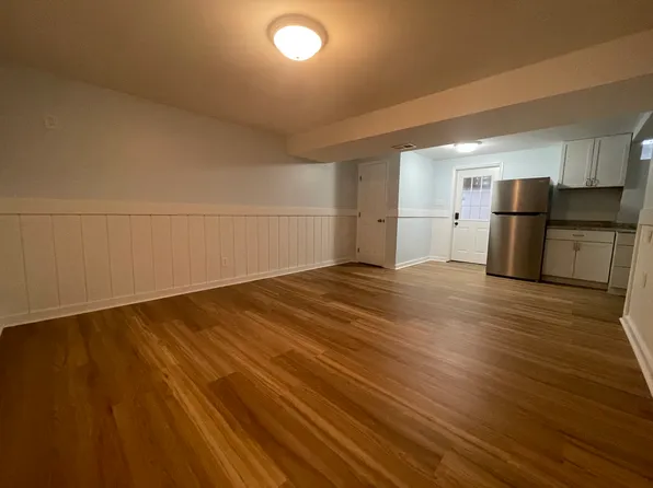 5718 Barrymore Rd, Centreville, VA 20120