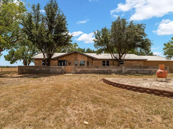 10610 E Midway Rd, Coahoma, TX 79511