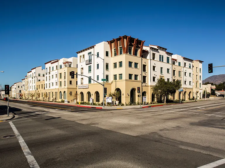 Luxe Pasadena — Photo 21