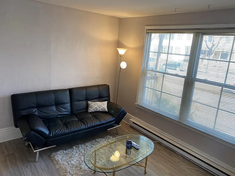 2720 Emerson Ave S #1 — Photo 19