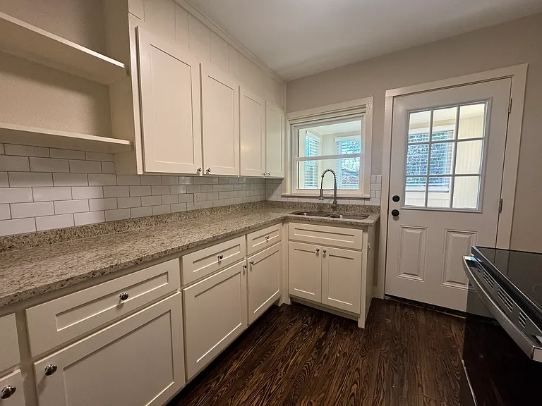 8109 Carlos St #A — Photo 6