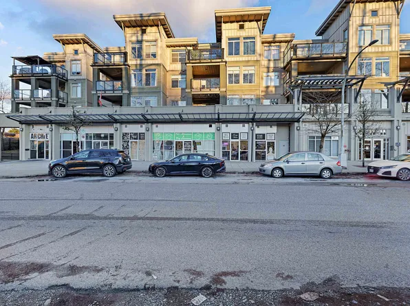 10180 153rd St #318, Surrey, BC V3R 0B5