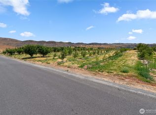 2851 2nd St SE, East Wenatchee, WA 98802