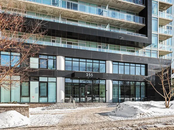 255 Bay St N #1412, Ottawa, ON K1R 0C5