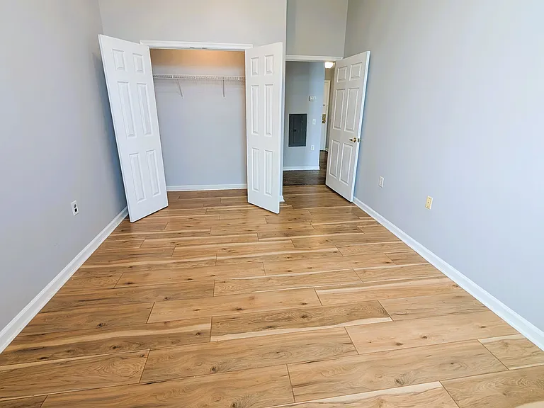 19 Market St #405 — Photo 14