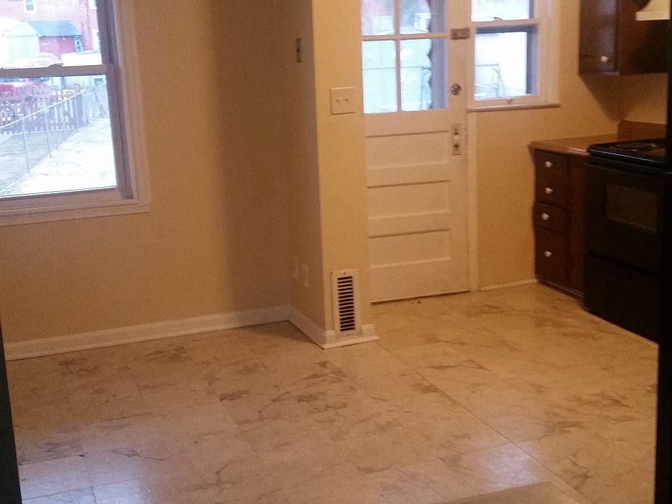 Dining Room / Kitchen