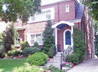 6624 Beacon St, Pittsburgh, PA 15217