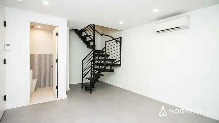 Rented by Nooklyn NYC LLC | media 13