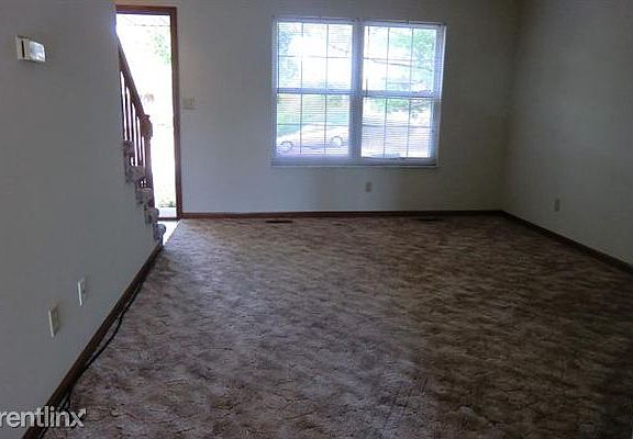 100 Living Room (other angle) 10-14-11