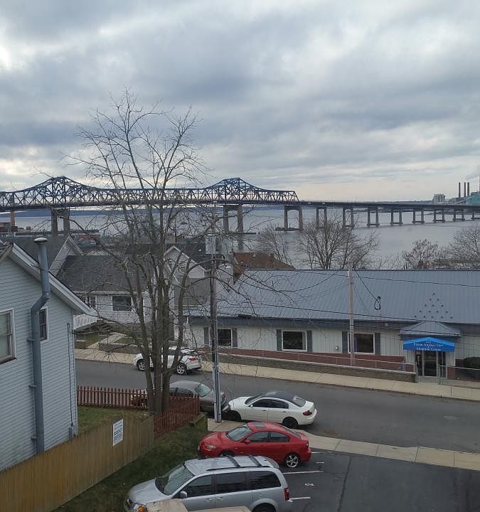 1st image of 479 Durfee St APT 16