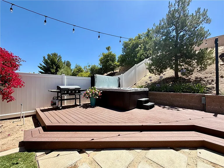 8992 Trumpets Ct — Photo 32