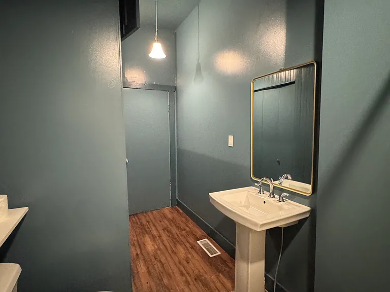 Second angle of bathroom