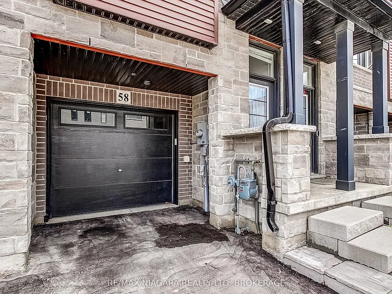 461 Blackburn Dr — Photo 4