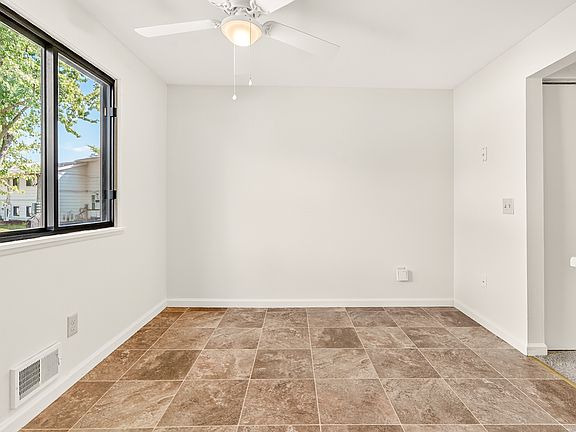 Sunny Eat-In Kitchen Space