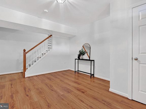 3rd image of 348 Pennridge Ave