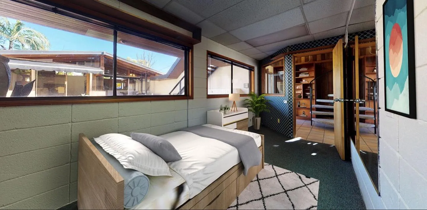 Private Room in Stunning Manhattan Beach Home with Private Pool — Photo 3