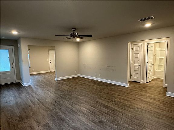 3rd image of 106 Pierce Court