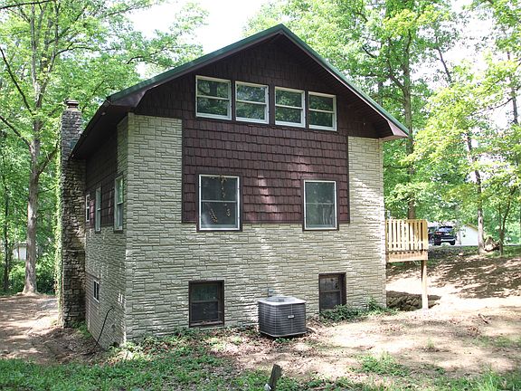 3rd image of 7043 Muskrat Dr