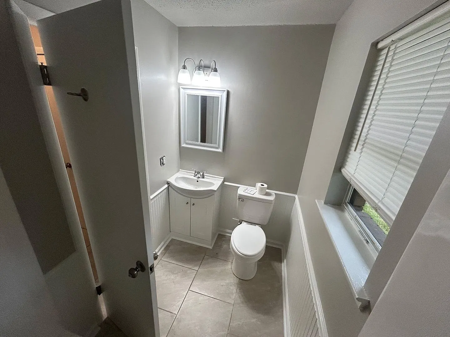 For Rent — Photo 4