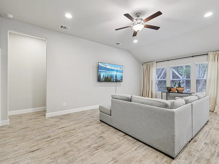 21709 Osage Ln — Photo 8