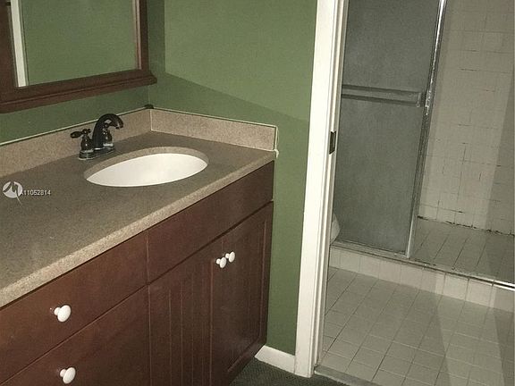 5th image of 2646 SE 19th Ct #204-D